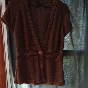 August silk Short Sleeve Brown Sweater.